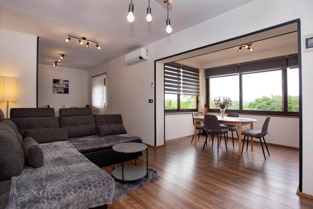 Apartment Matteo 로비니 외부 사진